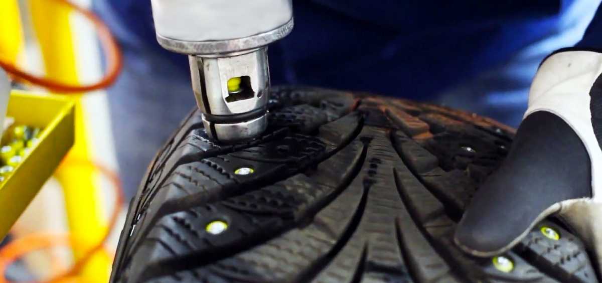 Ремонтная ошиповка зимних шин: правила измерения протектора и отверстий под шипы, опасности | автошиповка