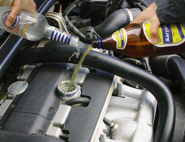 Как поменять масло в двигателе своими руками