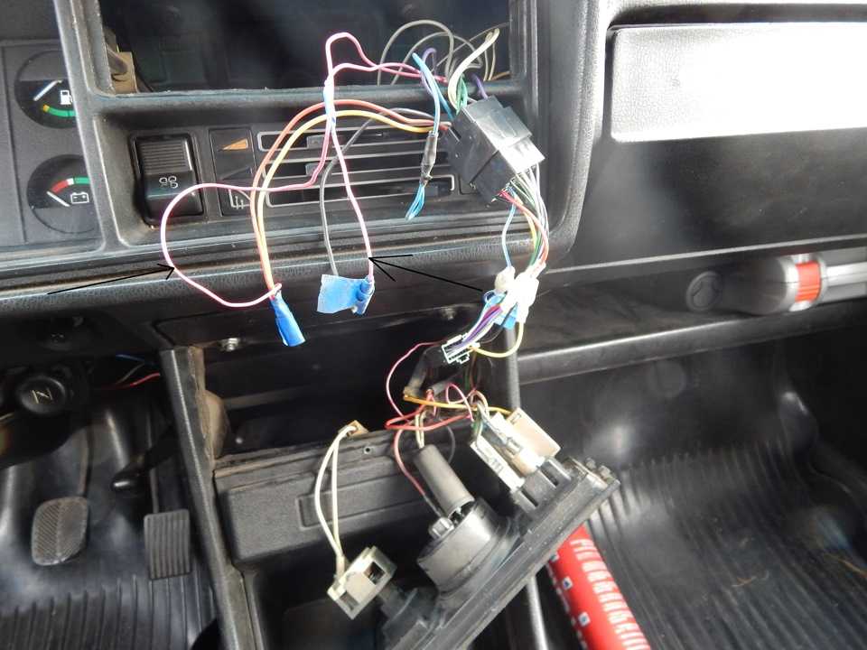 Как подключить магнитолу в машине