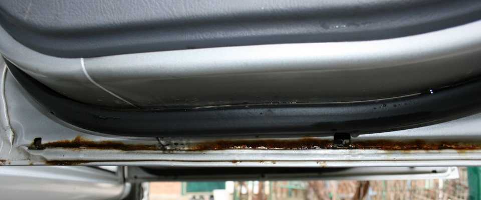 Чем обработать двери автомобиля внутри от коррозии — обработка скрытых полостей кузова своими руками
