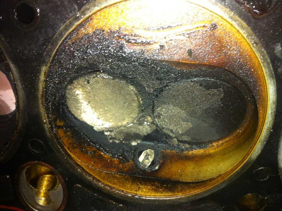 Чем отмыть нагар внутри двигателя