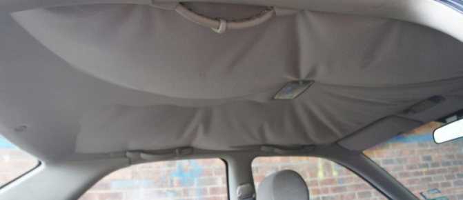 Как сделать химчистку потолка в автомобиле?