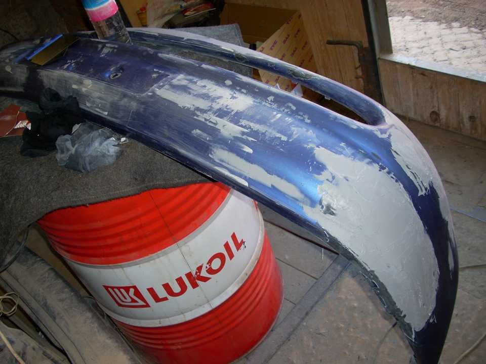 Покраска бампера своими руками: шпаклевка и пошаговая инструкция как отремонтировать в домашних условиях бампер (95 фото)