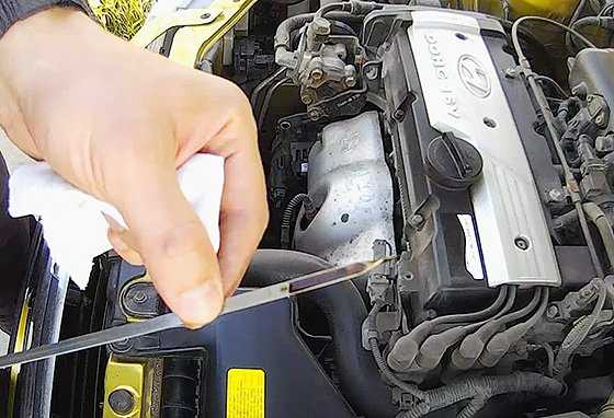 Последствия перелива масла в мотор автомобиля — что будет и как исправить ситуацию
