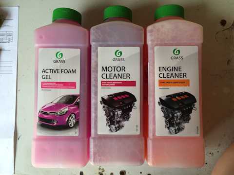 Средство для мытья двигателя автомобиля: химия с пеной, мующие жидкости, шампуни