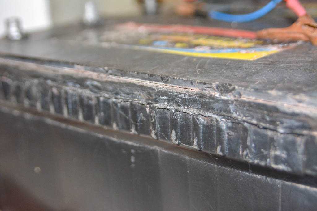 Кислотостойкий клей герметик для ремонта аккумуляторов