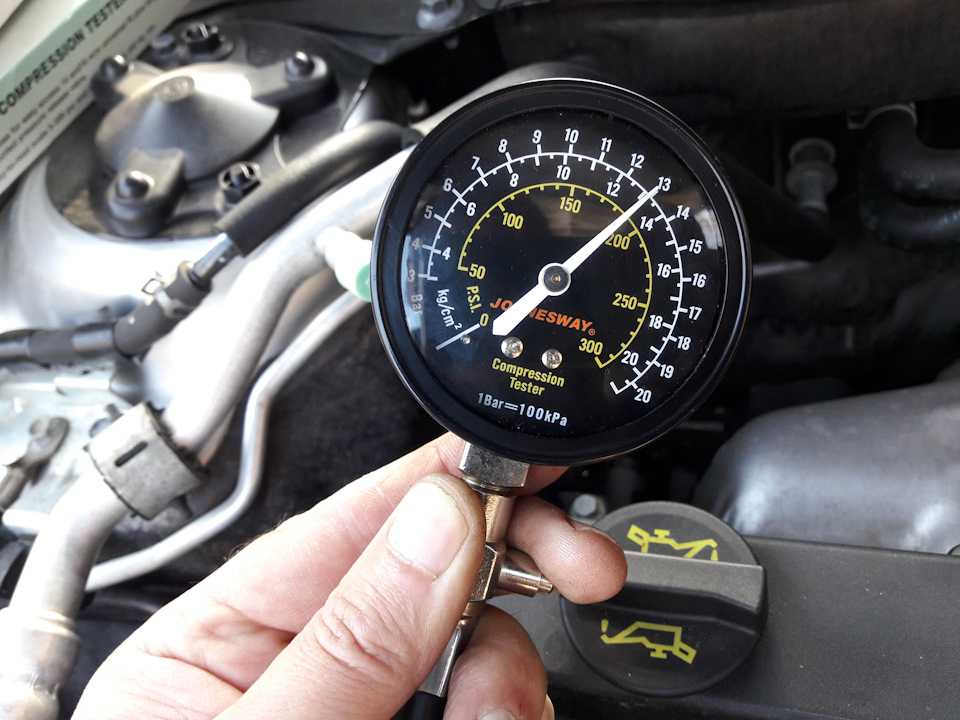 Как проверить компрессию в двигателе автомобиля своими руками?