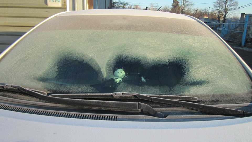 Замерзают зеркала в машине что делать?