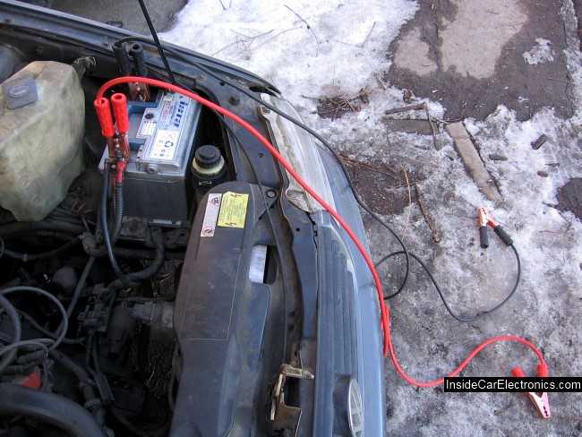 Как правильно установить аккумулятор и не повредить автомобиль?