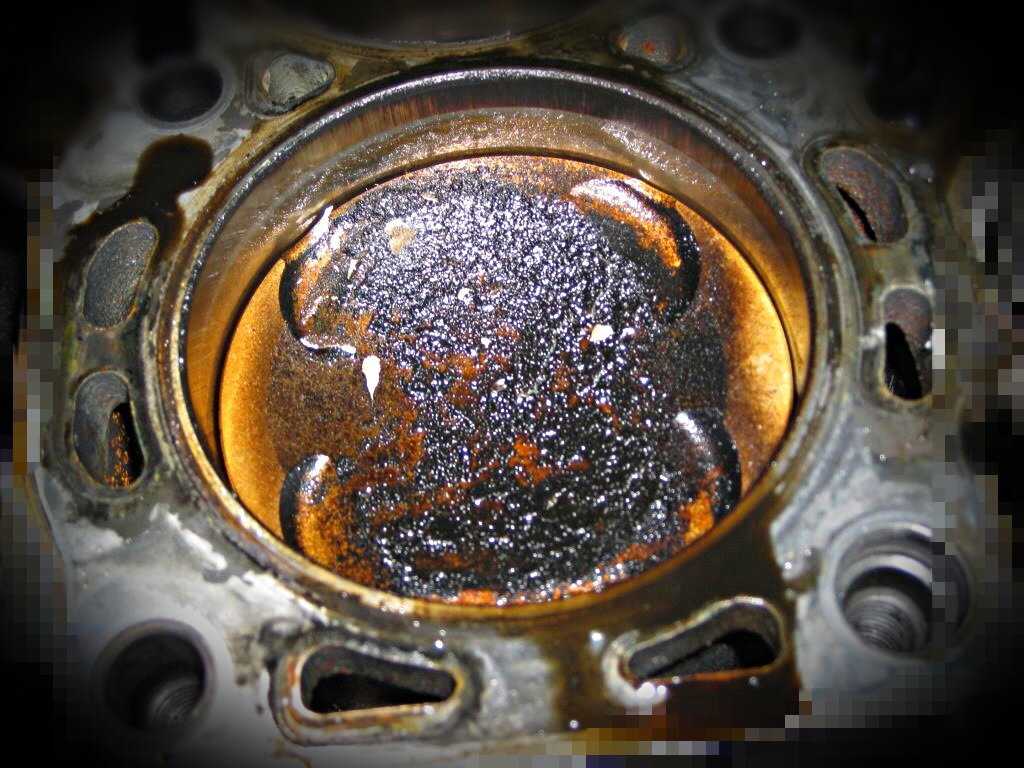 Почему и каким образом уходит масло из двигателя автомобиля?