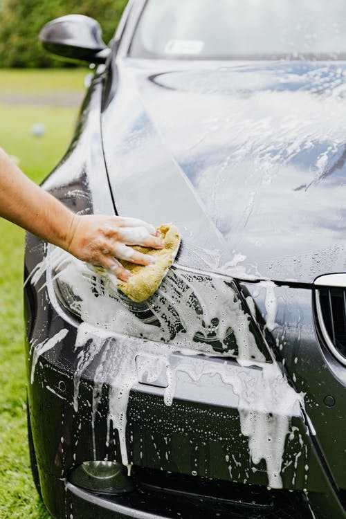 Как правильно мыть машину своими руками с ведра, керхером, на мойке самообслуживания