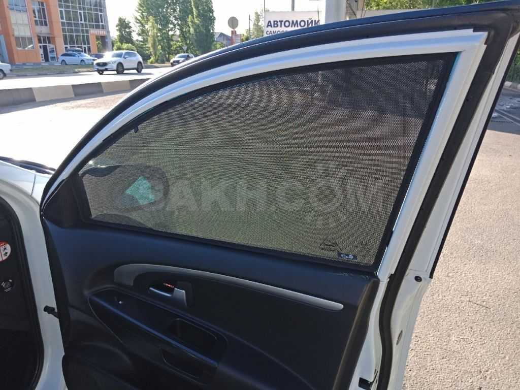 Запрещены ли шторки на передние стекла автомобиля
