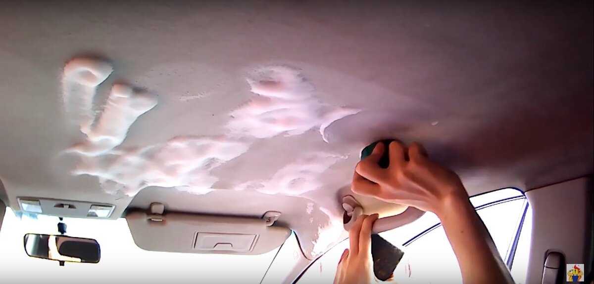 Чем отмыть потолок в машине: способы, чего нельзя делать